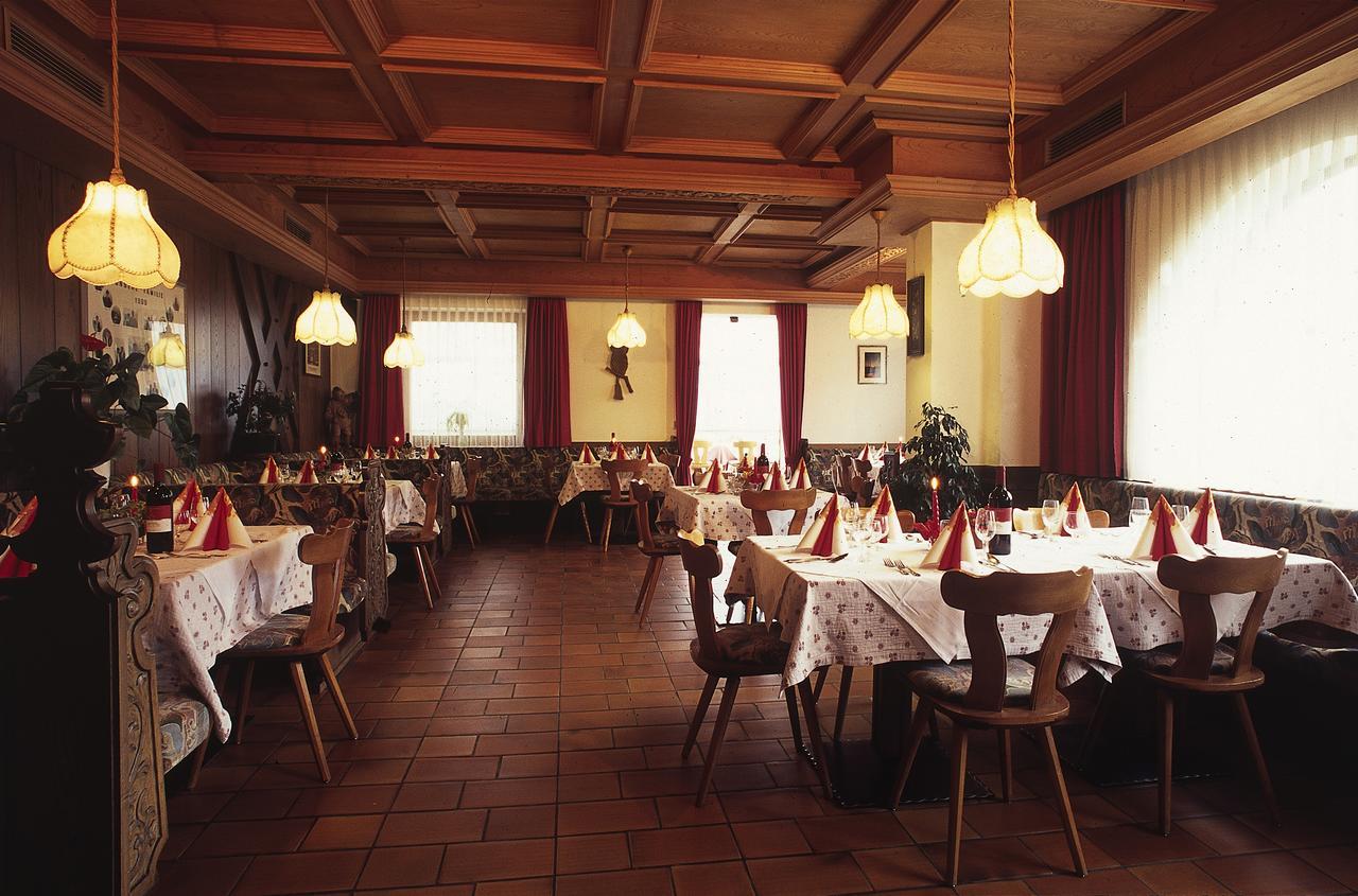 Gasthaus Zum Weissen Kreuz Lazfons Екстер'єр фото