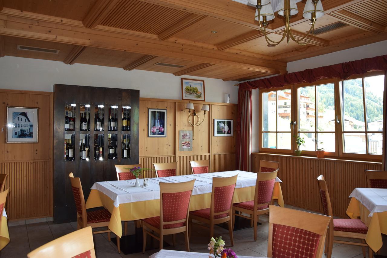 Gasthaus Zum Weissen Kreuz Lazfons Екстер'єр фото